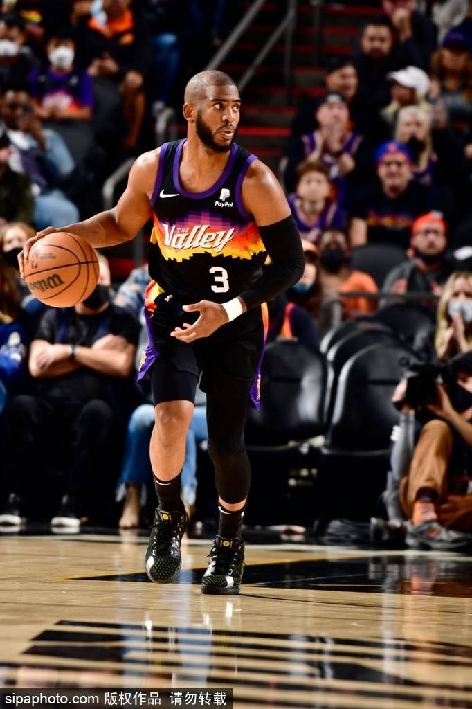 关键时刻社区盾焦点战;俄克拉荷马雷霆手感冰凉;震撼外界;身体对抗强度拉满的简单介绍 关键时刻社区盾焦点战;俄克拉荷马雷霆手感冰凉;震撼外界;身体对抗强度拉满的简单介绍